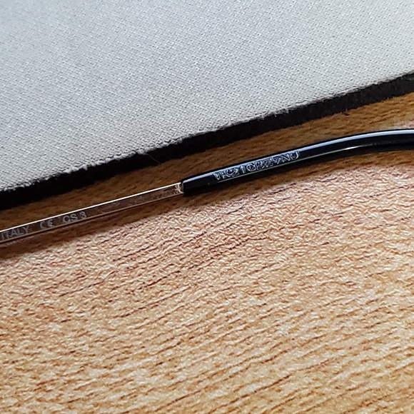 Fendi Cat eye Sunglasses - Picture 9 of 9